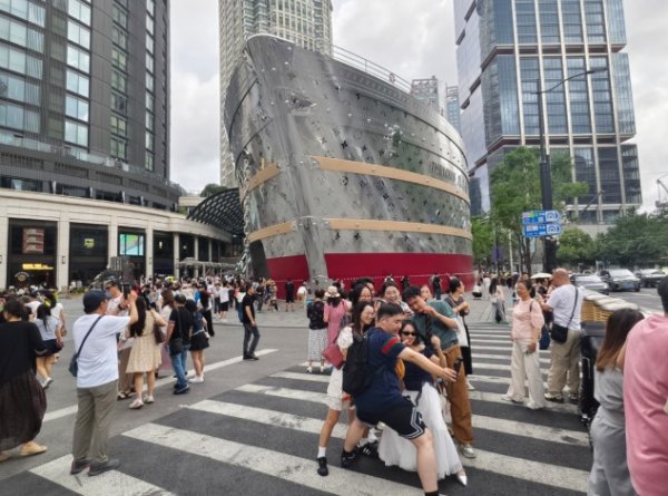 配资坊 LV“巨轮”驶进上海市中心的幕后｜微视角·新气象——一线调研行